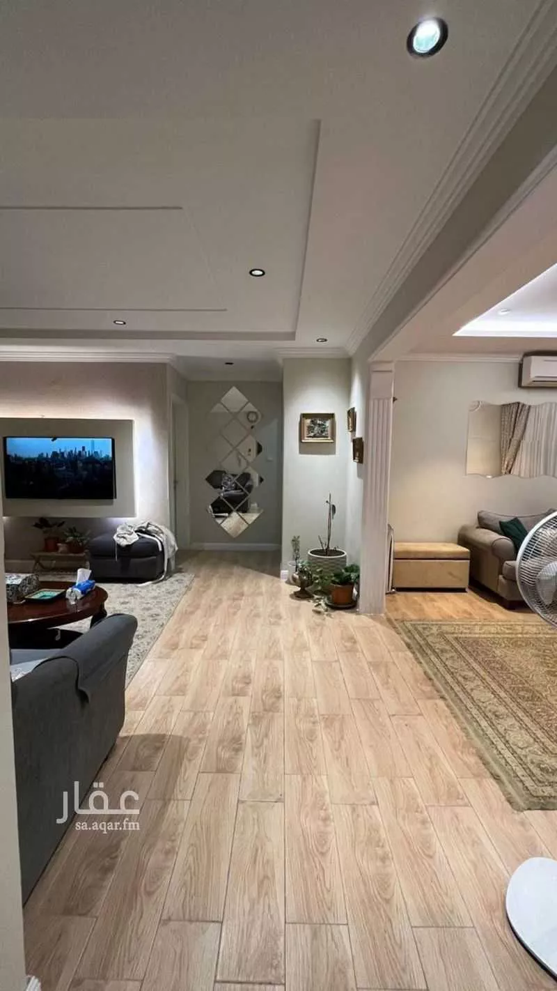 8 bedroom apartment in Irqah 8