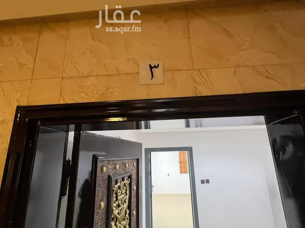 شقة 4 غرف في السعادة 9