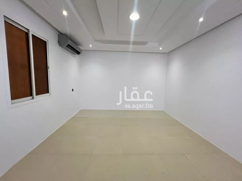 شقة 4 غرف في السعادة 10