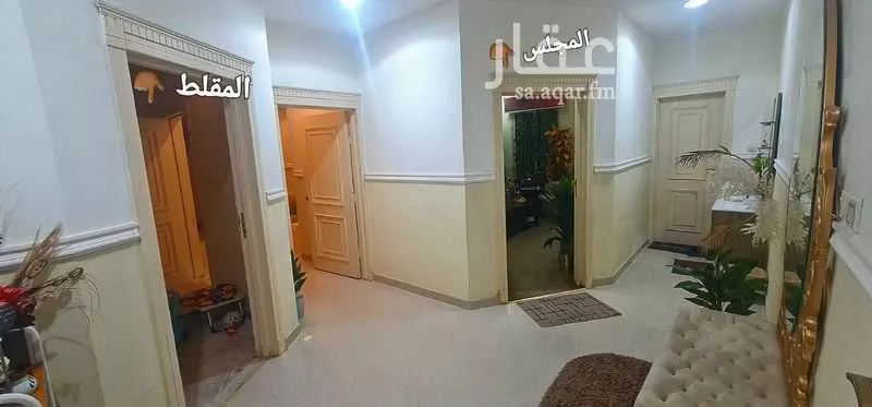 4 bedroom apartment in Dhahrat Laban, Riyadh 7