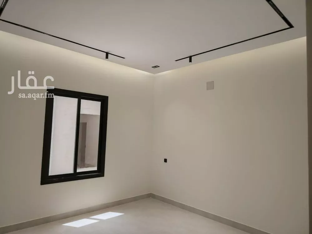 فيلا 6 غرف في الرمال 10