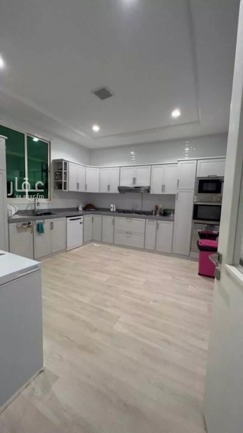 5 bedroom apartment in Tuwaiq 3