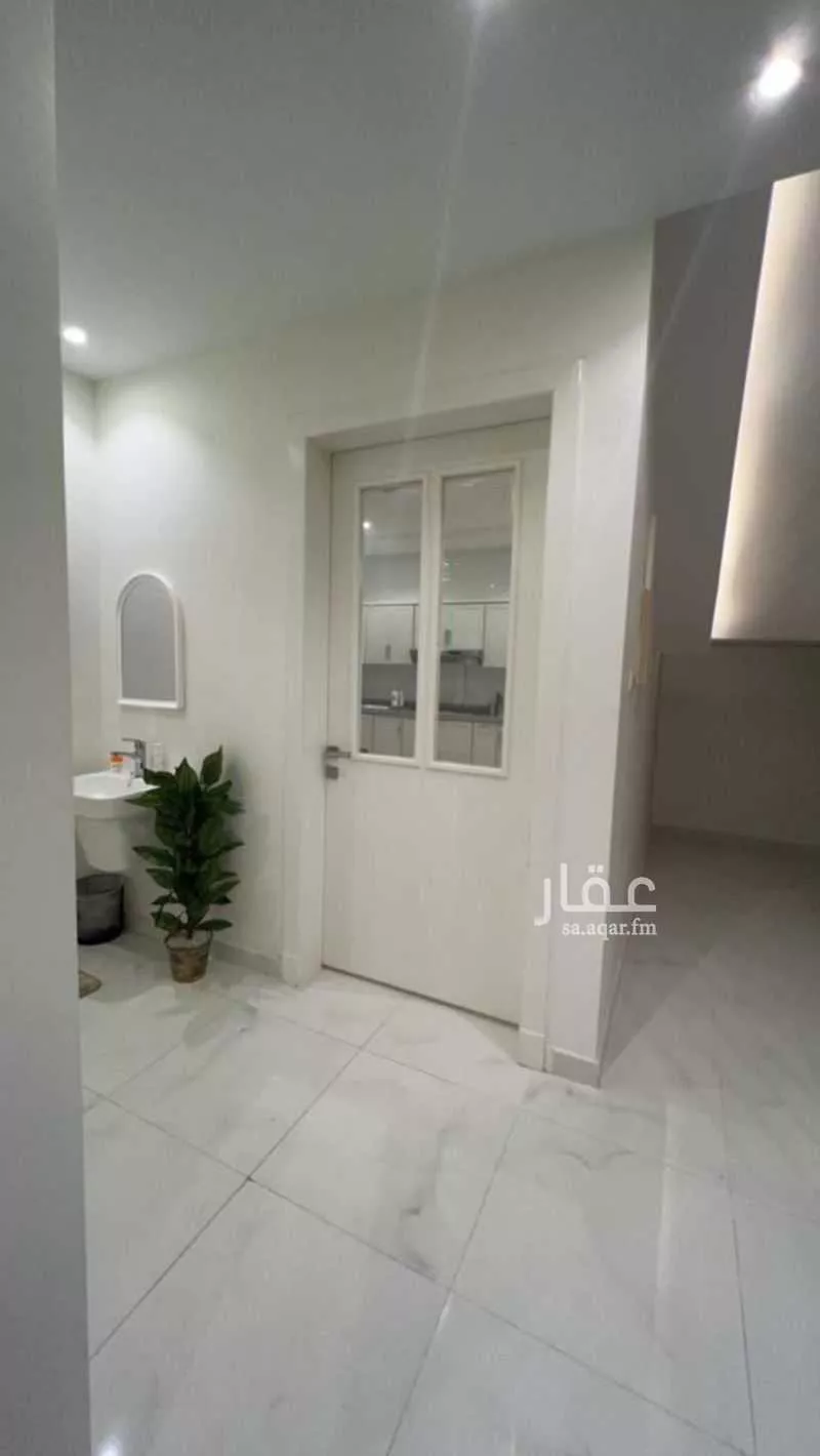 5 bedroom apartment in Tuwaiq 4