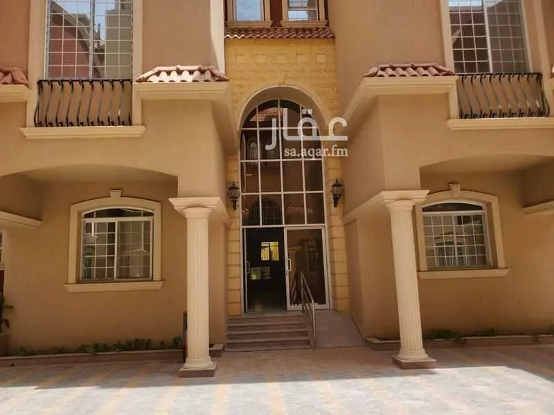 4 bedroom apartment in Dhahrat Laban 2
