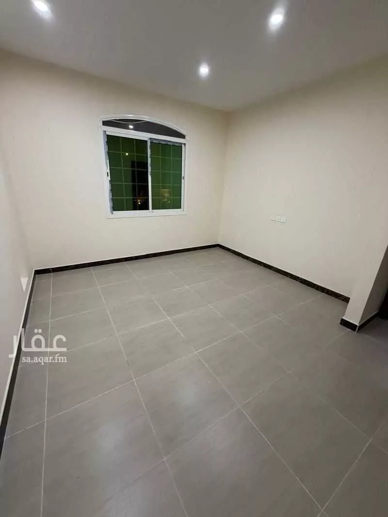 4 bedroom apartment in Dhahrat Laban 18