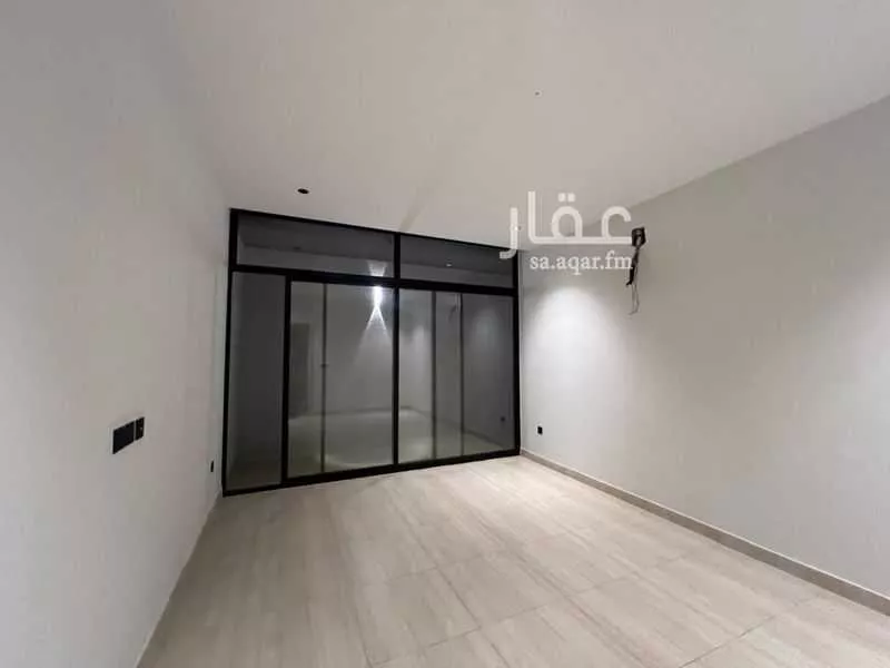 شقة 4 غرف في الرمال 2
