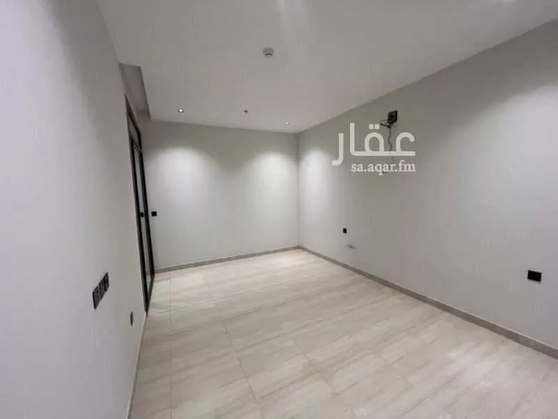 شقة 4 غرف في الرمال 11