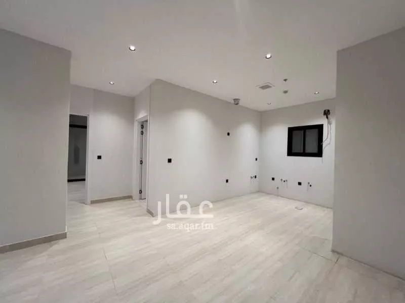 شقة 4 غرف في الرمال 10