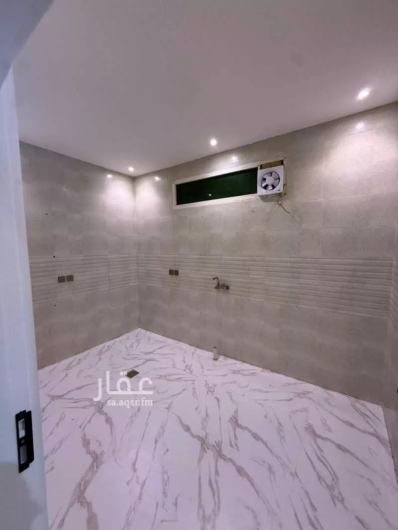 4 bedroom apartment in Hittin 8