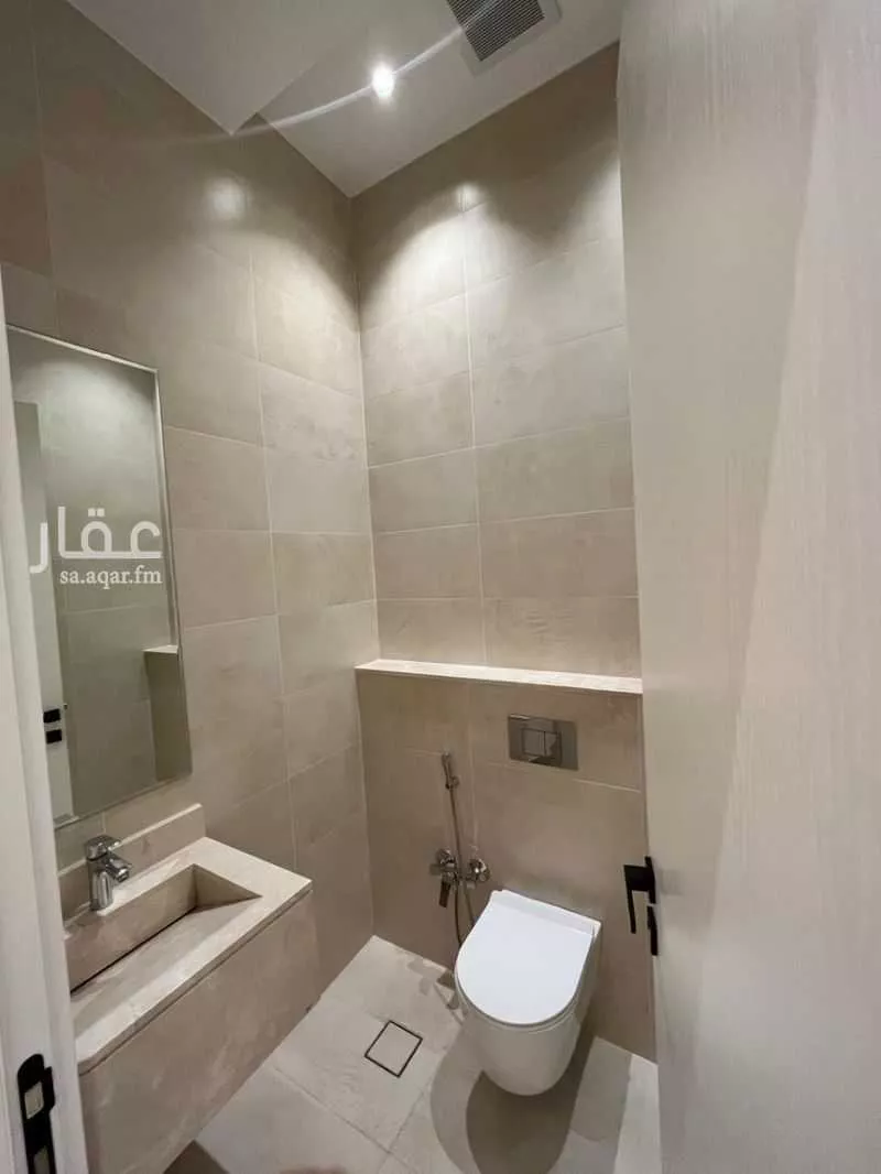 5 bedroom apartment in Al Aridh, Riyadh 8