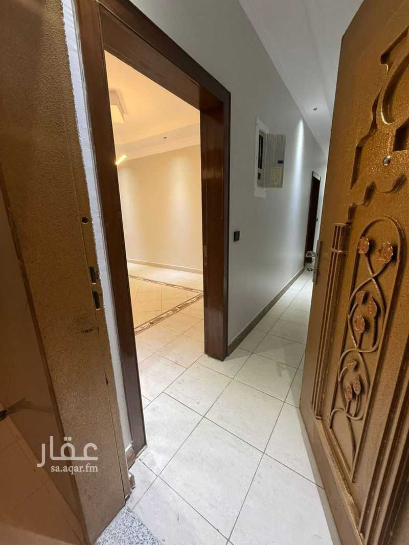 4 bedroom apartment in Al Rawabi, Riyadh 7