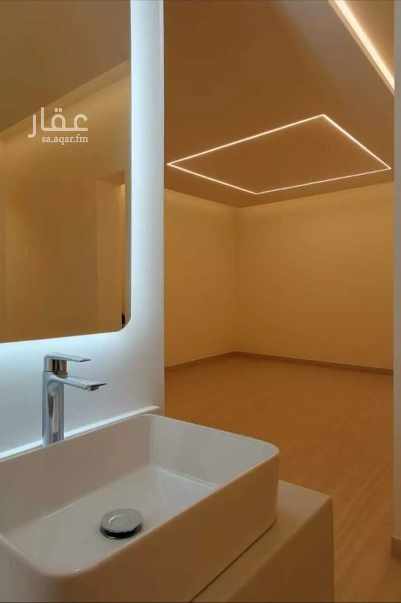 3 bedroom apartment in Al Hazm 5