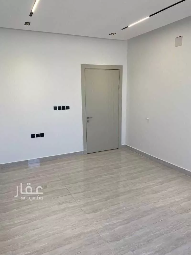 3 bedroom apartment in Al Hazm 4