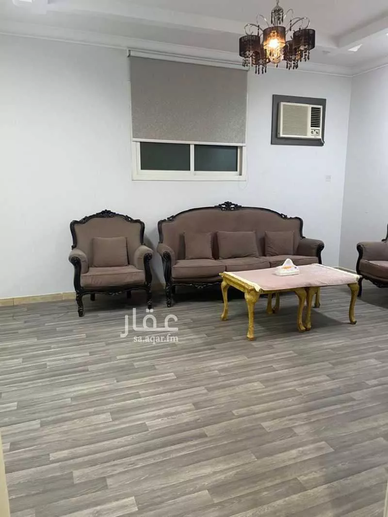 شقة 3 غرف في السعادة 8