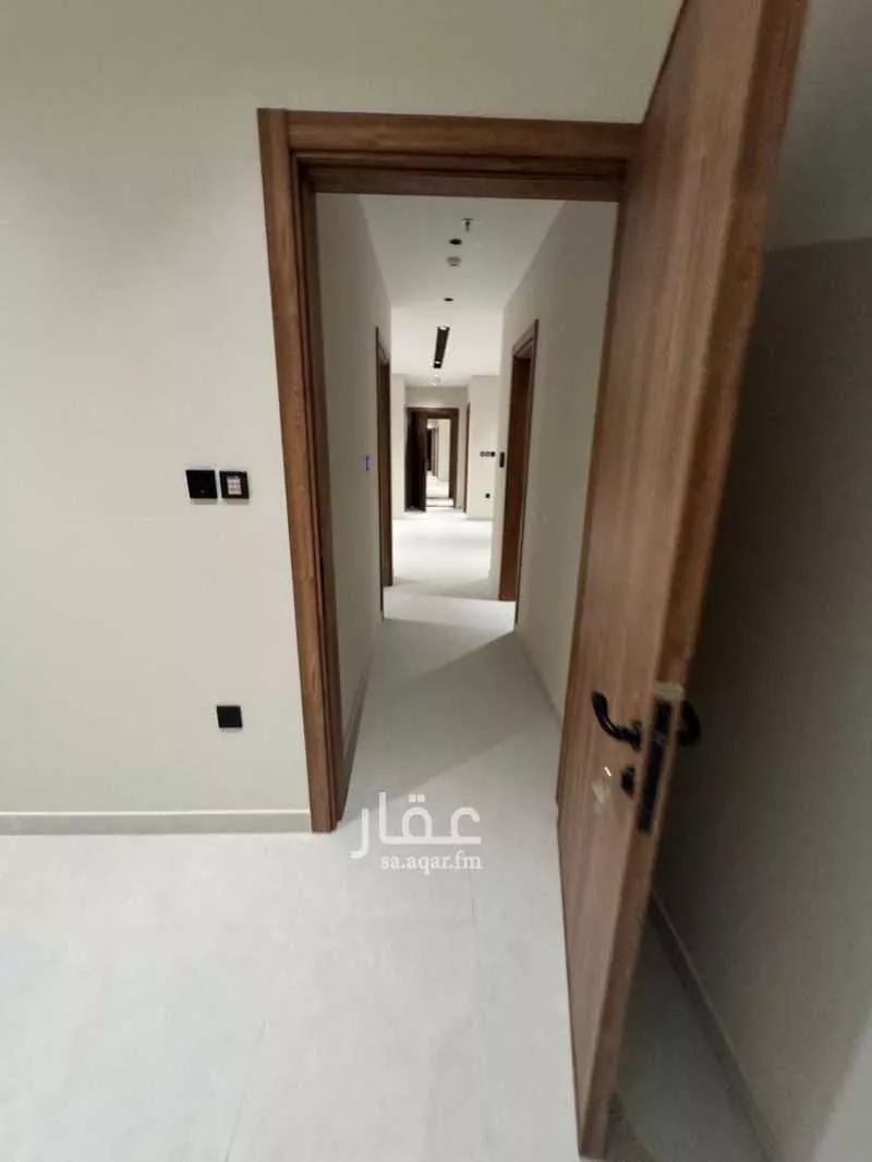 شقة 4 غرف في النرجس 11