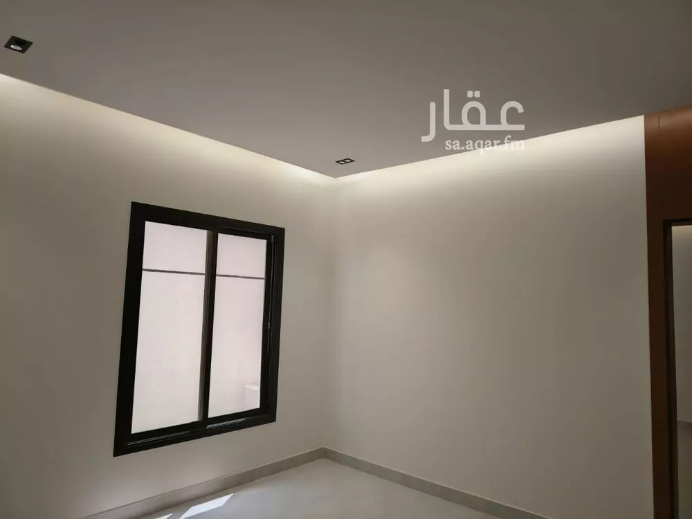شقة 5 غرف في الرمال 6