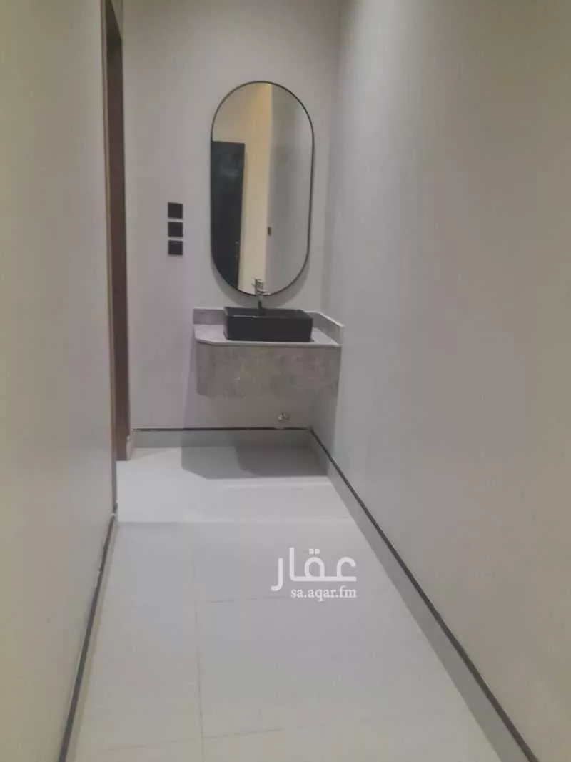 6 bedroom apartment in Al Janadriyah 8