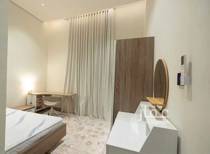 2 bedroom apartment in Qurtubah 10
