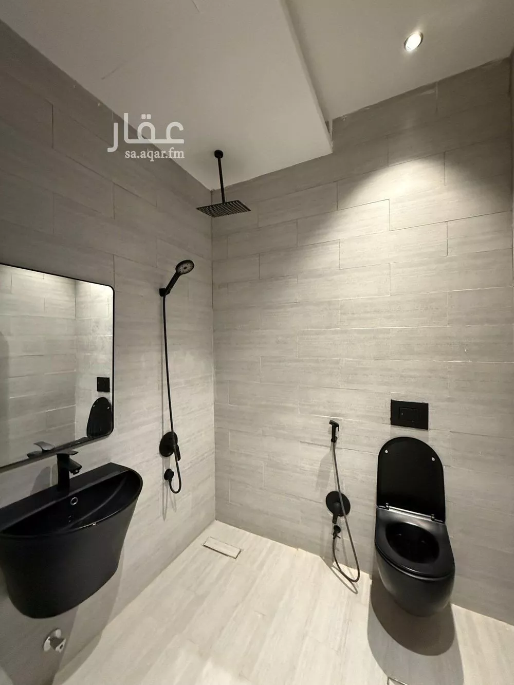 3 bedroom apartment in Al Yarmouk 5
