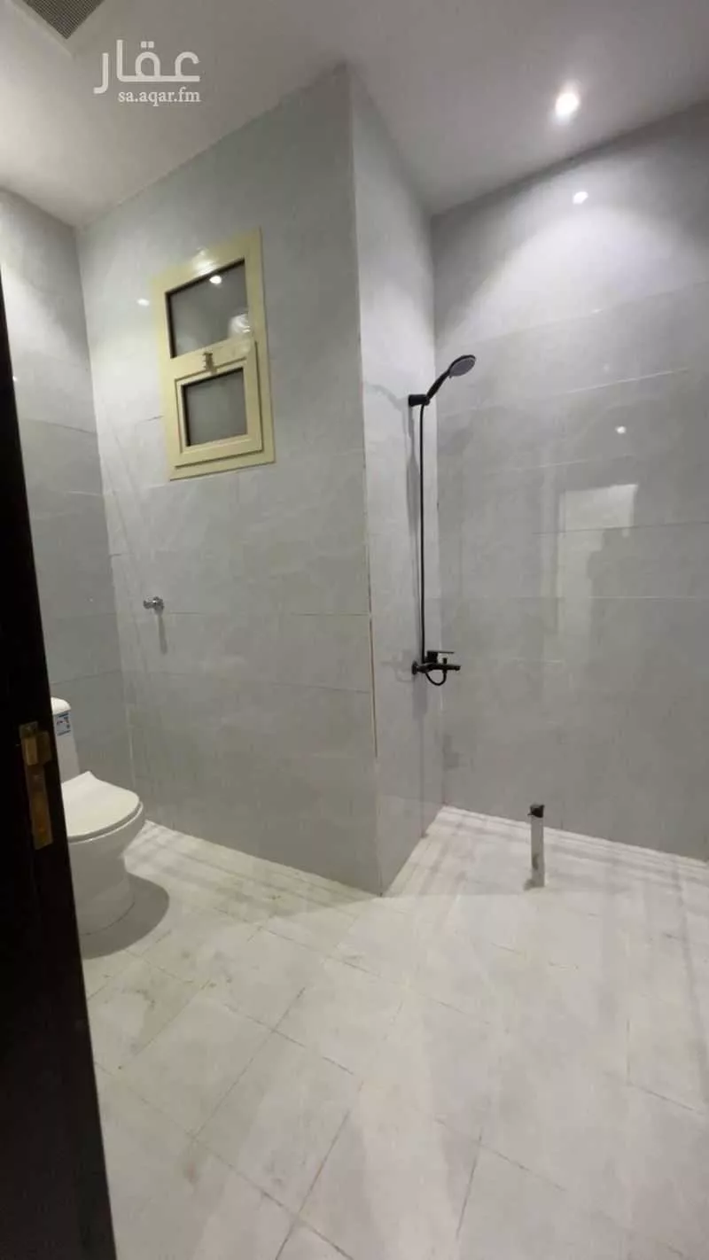 5 bedroom apartment in Tuwaiq 16