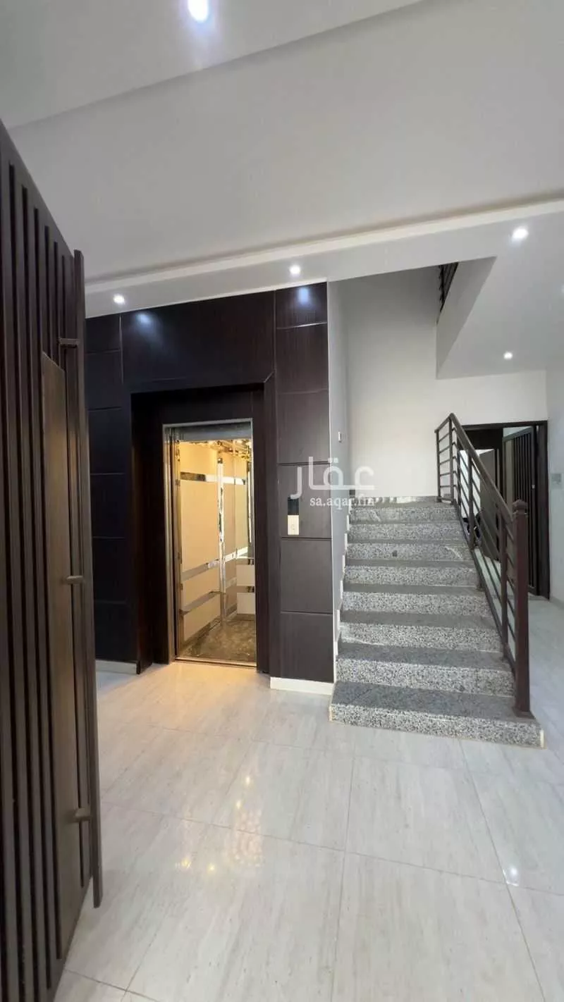 5 bedroom apartment in Tuwaiq 4