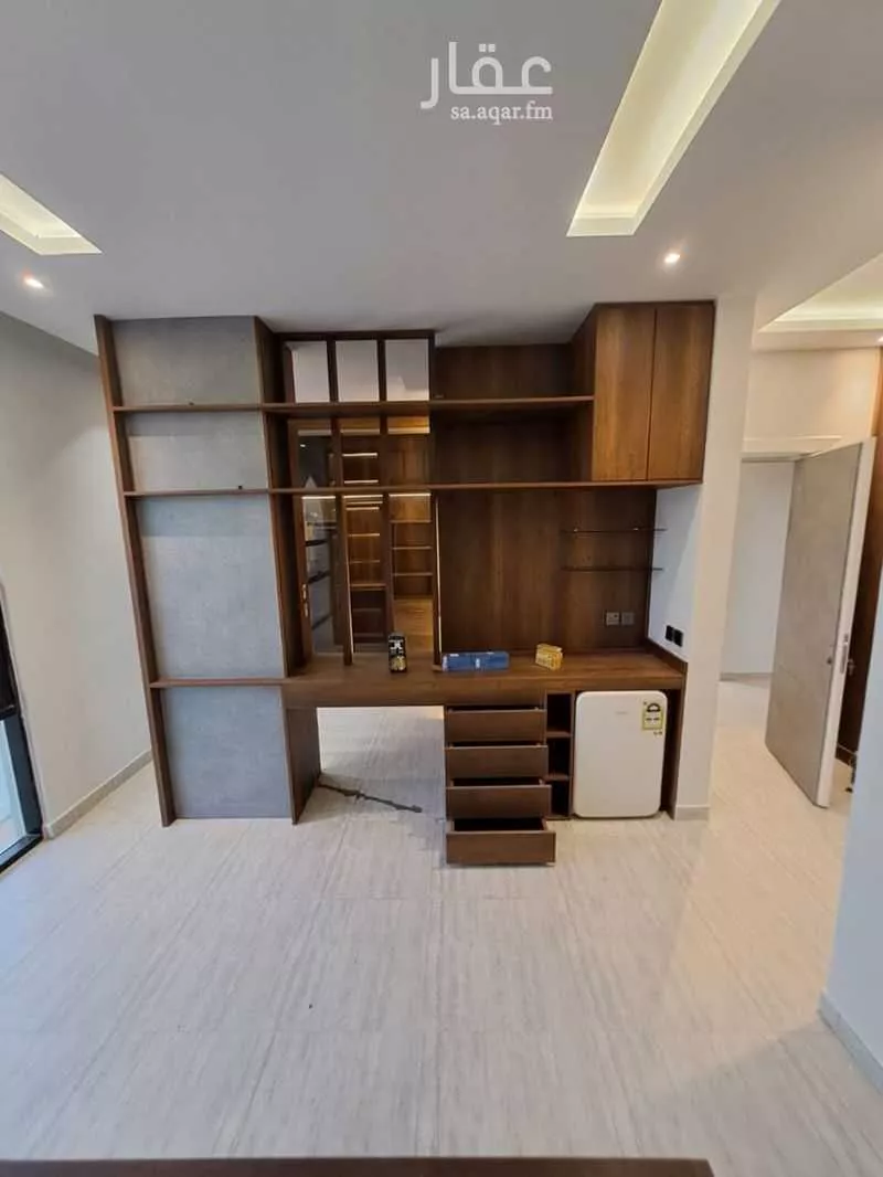 4 bedroom apartment in Al Malqa 7