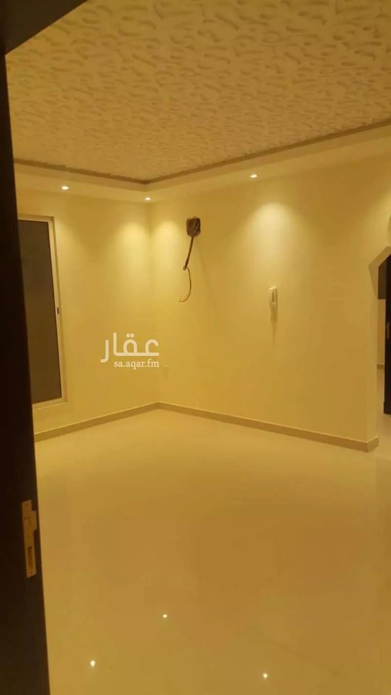 شقة 3 غرف في عكاظ 7
