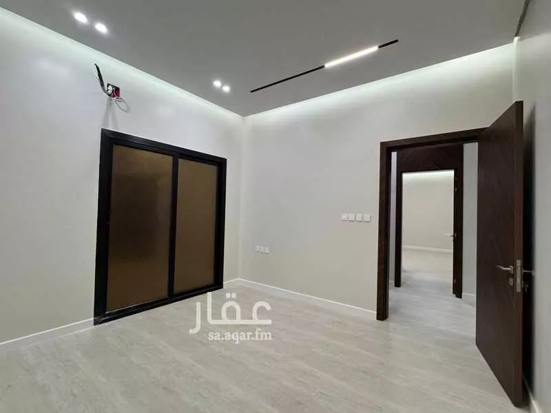دور 4 غرف في السويدي 10
