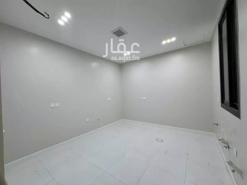 دور 4 غرف في السويدي 11