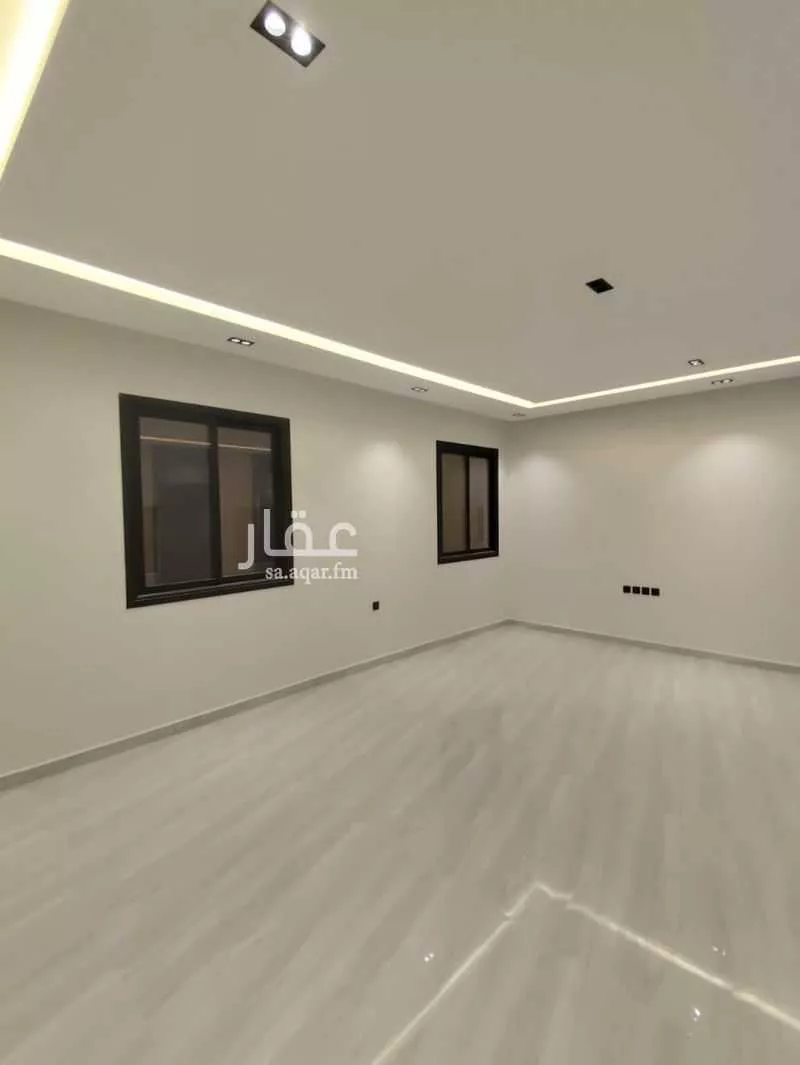 شقة 6 غرف في عكاظ 12