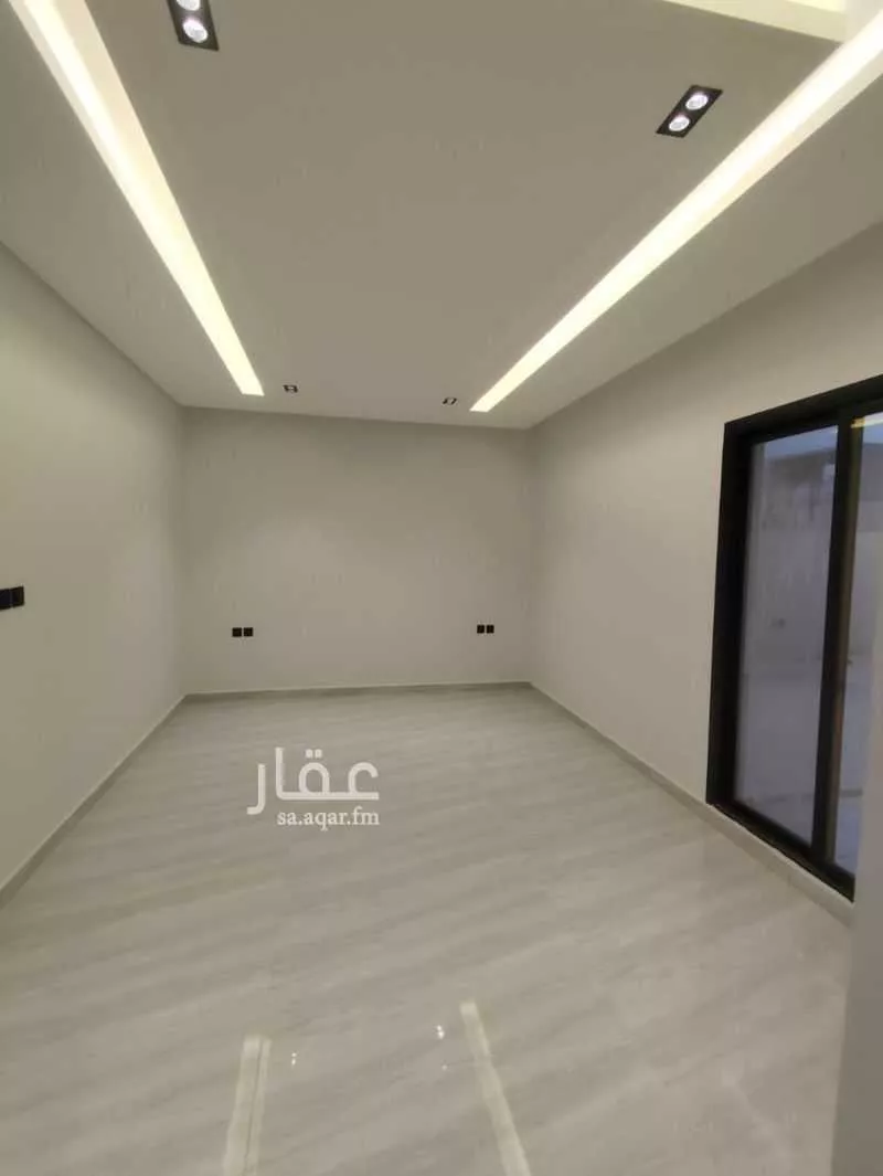 شقة 6 غرف في عكاظ 15