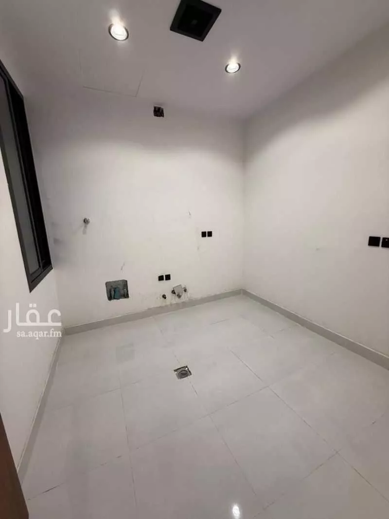3 bedroom apartment in Al Maizilah 5