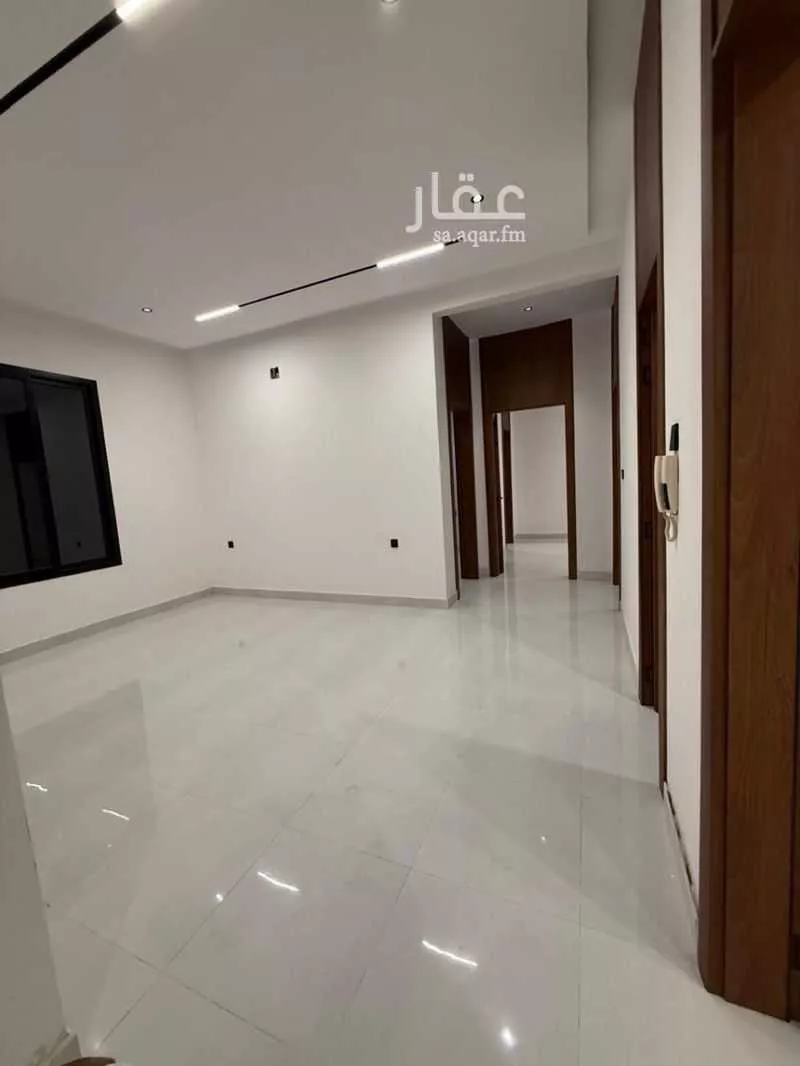 3 bedroom apartment in Al Maizilah 6