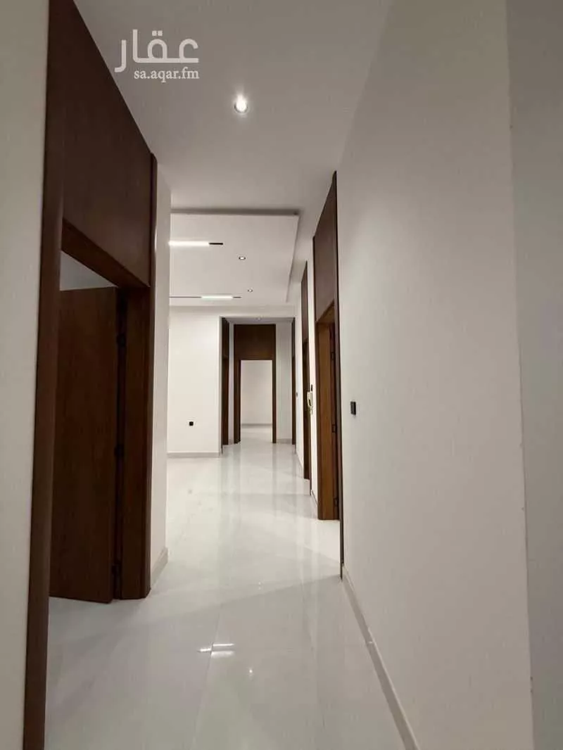 3 bedroom apartment in Al Maizilah 8