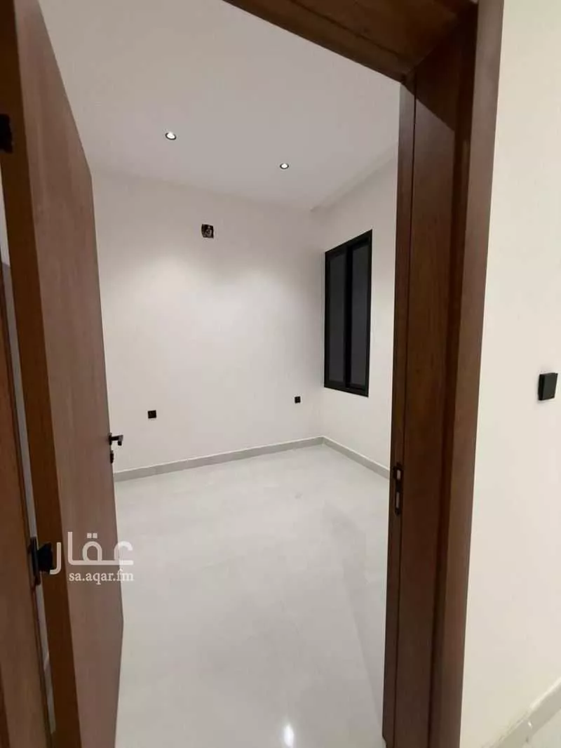 3 bedroom apartment in Al Maizilah 10