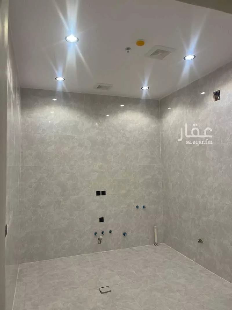 4 bedroom apartment in Dhahrat Laban, Riyadh 8