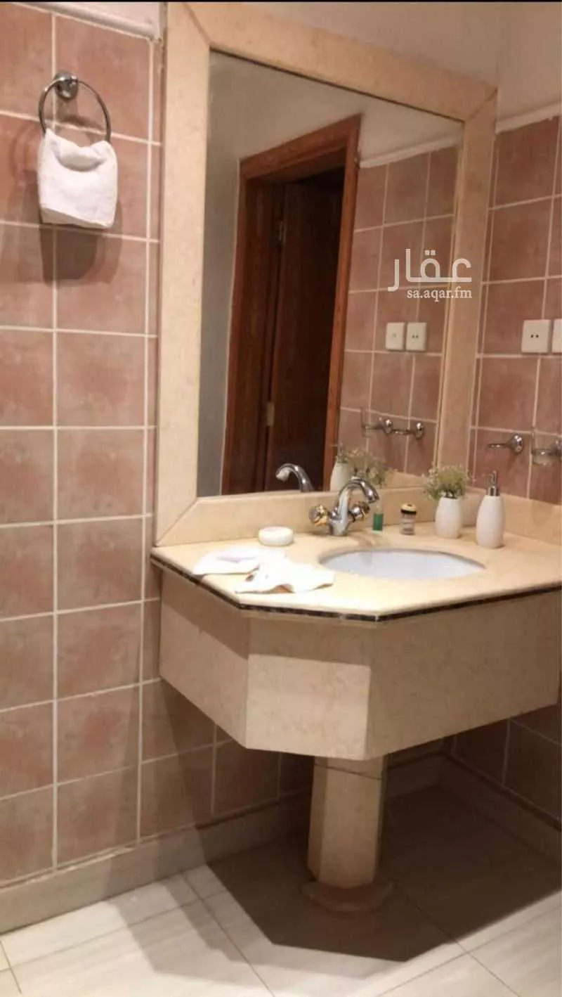 شقة 4 غرف في بدر 6