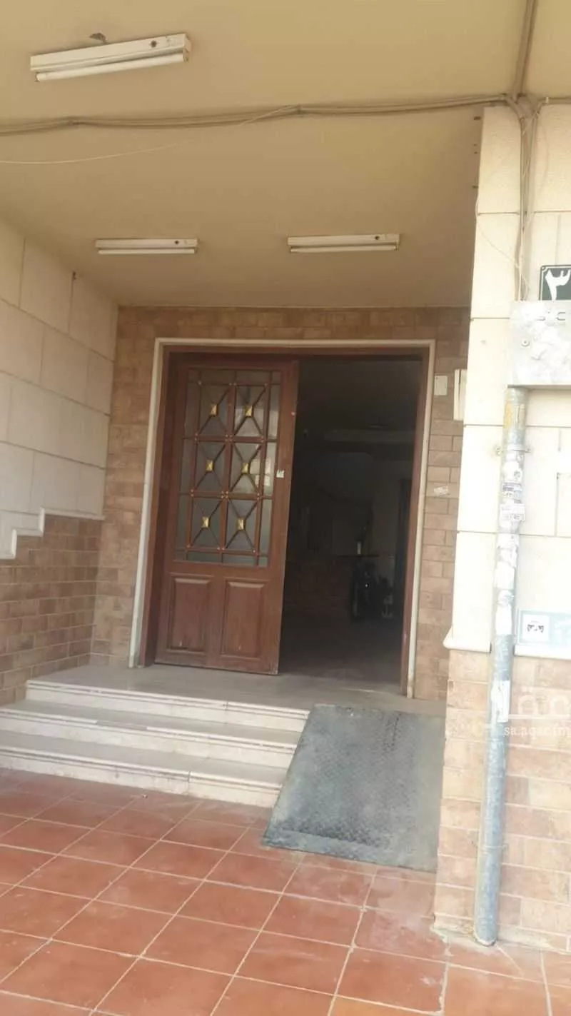 3 bedroom apartment in Al Yarmouk 2
