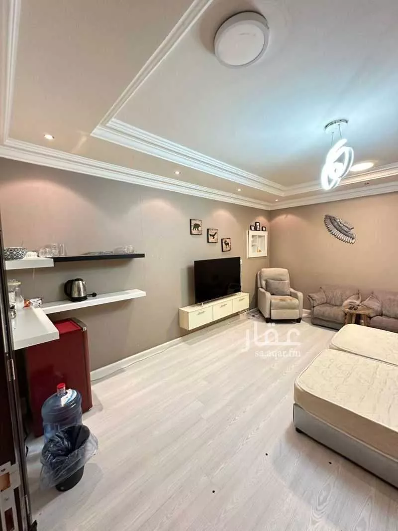 3 bedroom apartment in Al Yarmouk 9