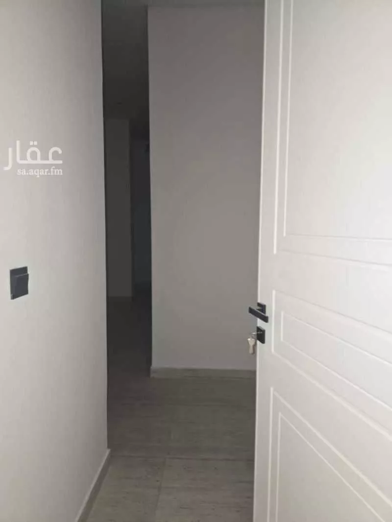 شقة 4 غرف في النرجس 10