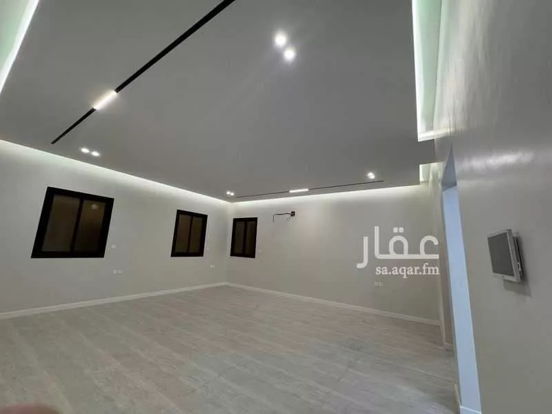 دور 4 غرف في السويدي 13