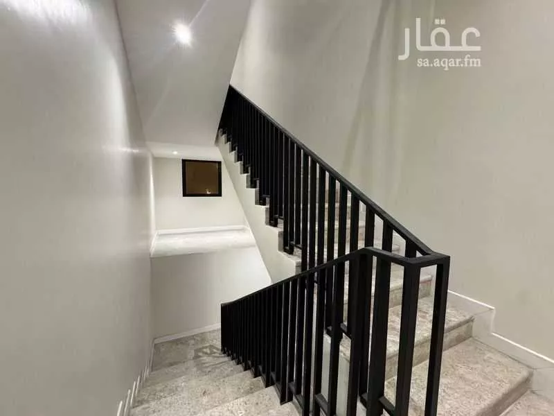 دور 4 غرف في السويدي 19