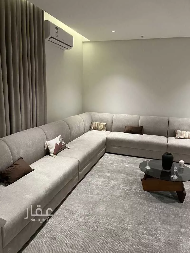 شقة 4 غرف في العارض 5