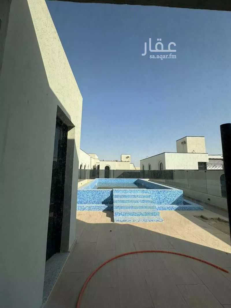 شقة 2 غرف في الملقا 5