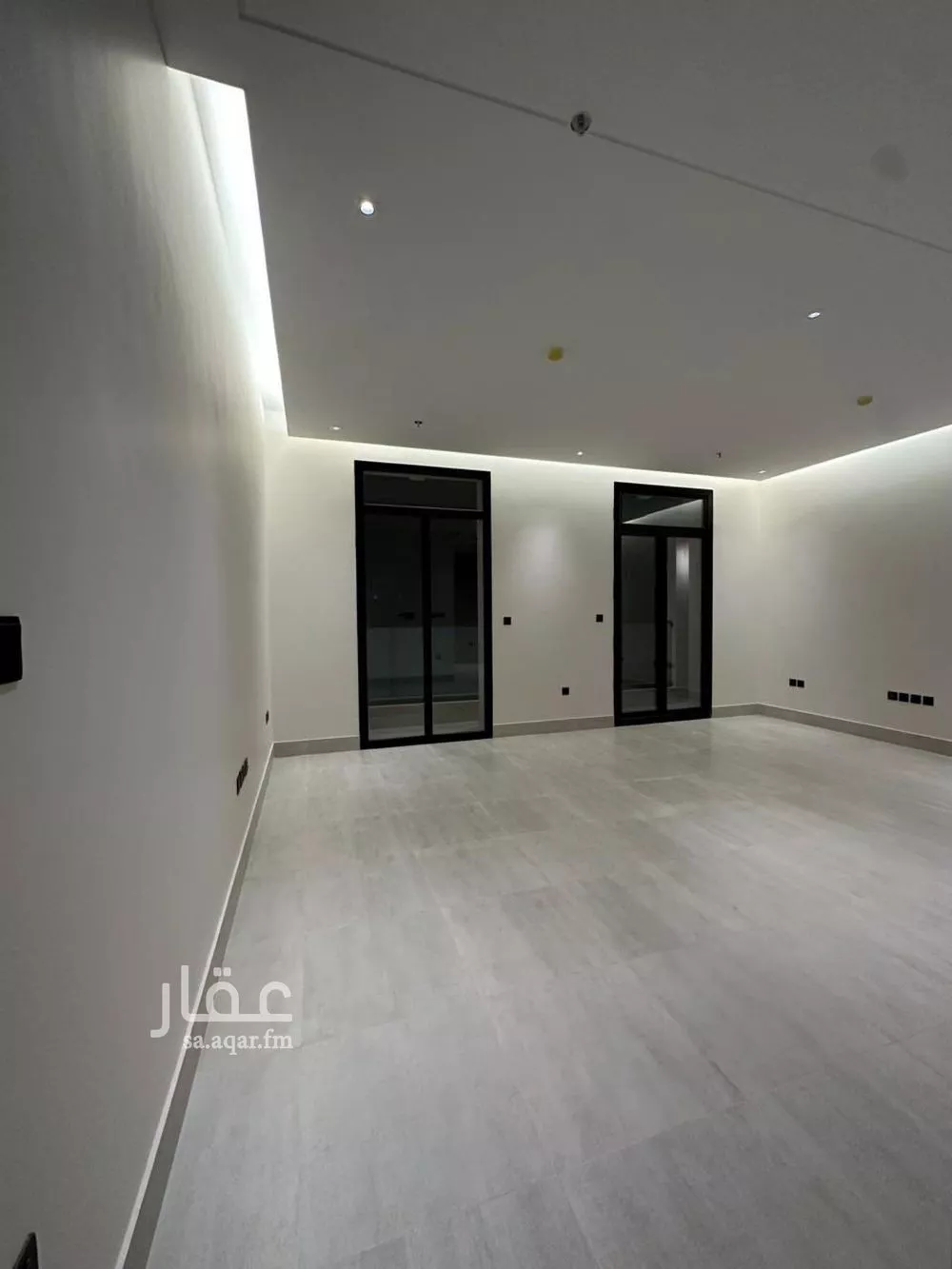 شقة 3 غرف في العارض 8