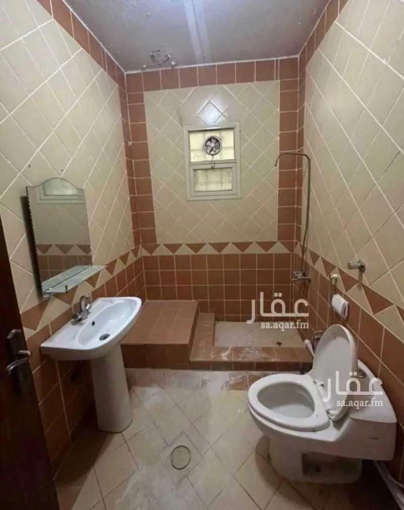 شقة 4 غرف في بدر 10