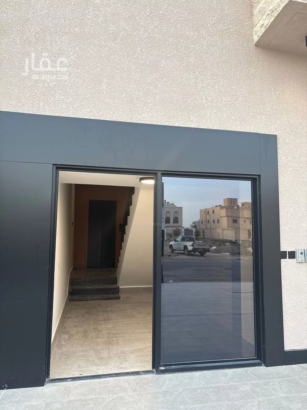 دور 3 غرف في العارض 3
