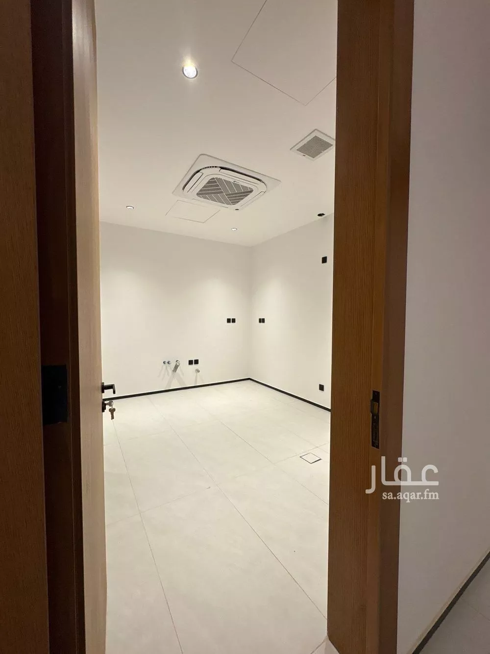 دور 3 غرف في العارض 8