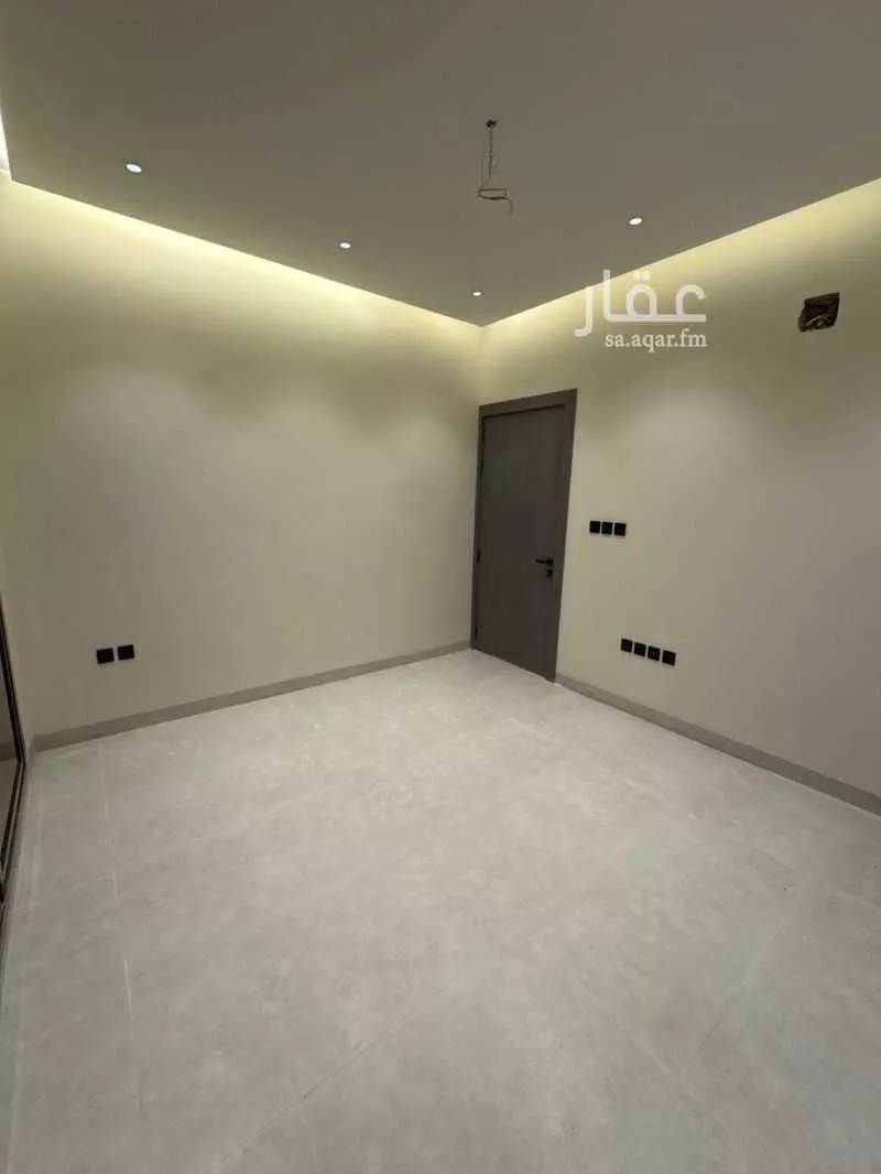 4 bedroom floor in Granada 2