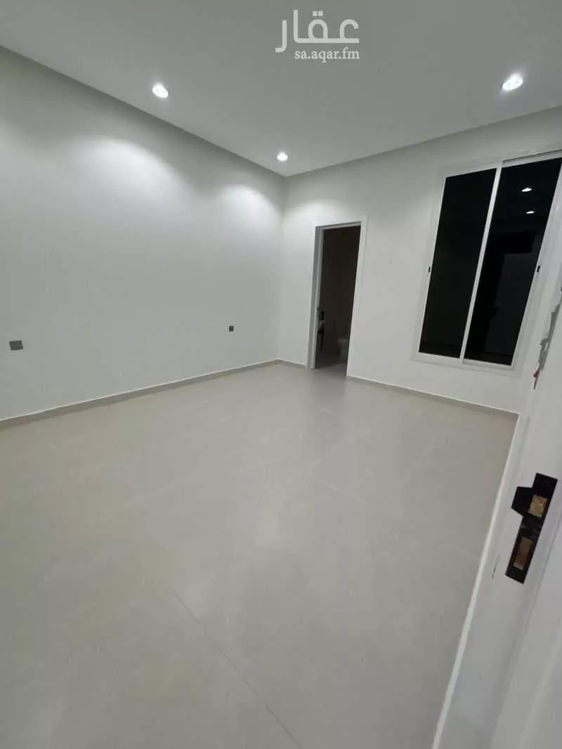 7 bedroom floor in Dirab 8